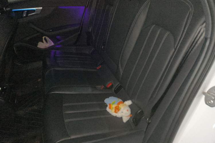 Used Audi A4L 2024 40 TFSI Luxury Dynamic Edition
