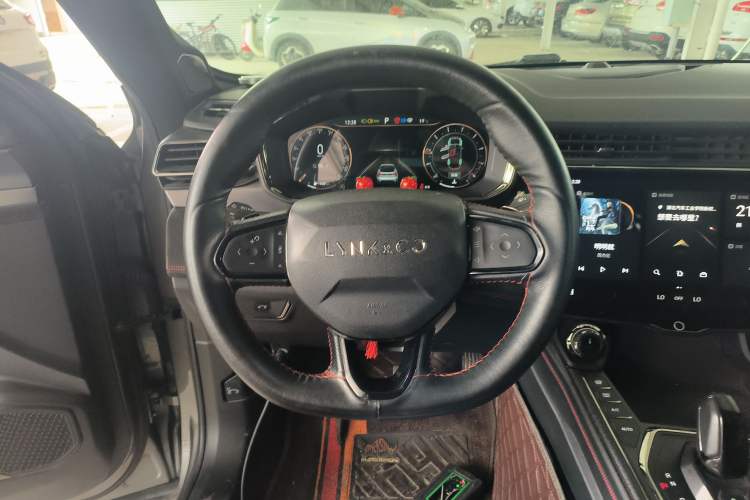 Used Lynk & Co 05 2020 2.0TD Four-Wheel Drive HypeHalo Steering Wheel