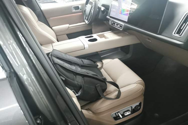 Used Li Auto L7 2025 Ultra Smart Refreshed Edition Right Front Seat