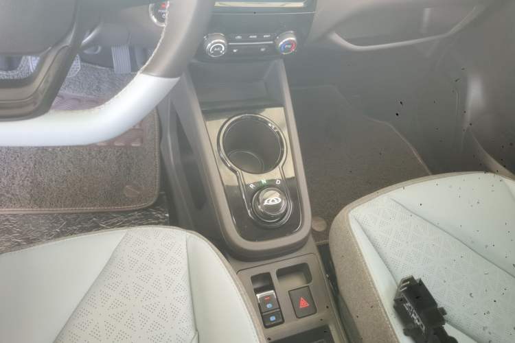 Used Chery New Energy Little Ant 2022 Revised Version Sweet Pink Edition Half-Sugar Version Lithium Iron Phosphate 30.7 kWh 30 kW 301 km