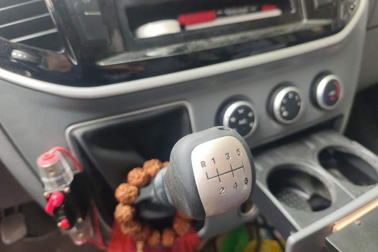 Used SAIC MAXUS Xintu V80 
