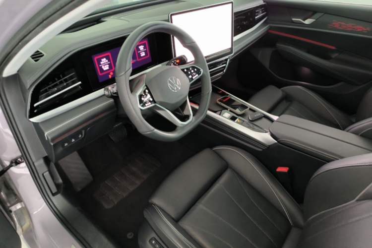Used Volkswagen Passat 2025 Pro 380TSI Dragon Supreme Edition