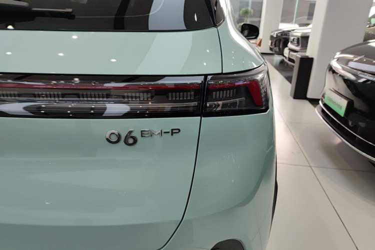 Used Lynk & Co 06 EM-P 2023 EM-P 126 Long-Range Halo