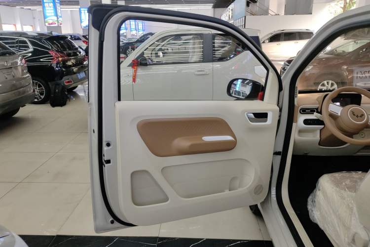 Used Wuling Hongguang MINIEV 2024 3rd Generation 215km Youth Edition