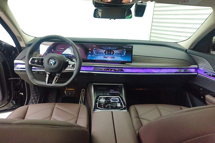 Used BMW 7 Series 2023 735Li M Sport Package