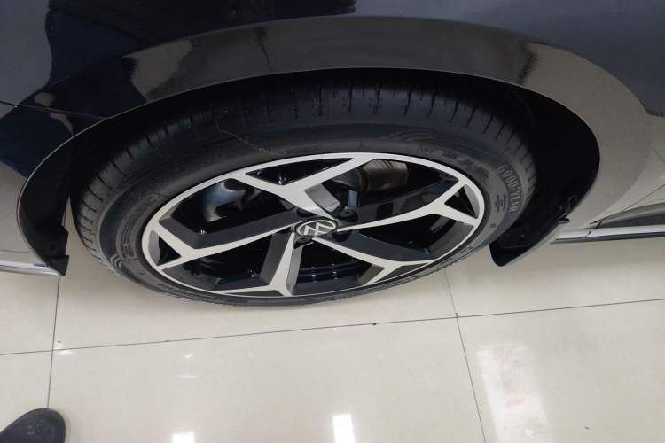 Used Volkswagen Magotan 2025 Zhongxiang Model 280TSI DSG Luxury Version
