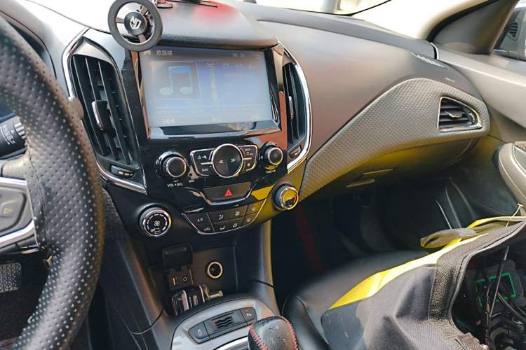 Used Chevrolet Cruze 2015 1.5L Manual Elite Edition