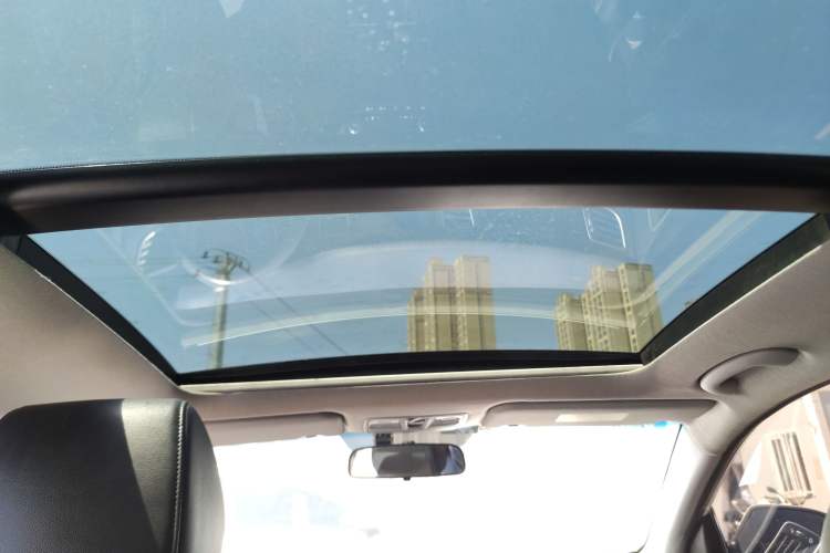 Used Hyundai Mistra 2014 1.8L Automatic Smart GLS Headliner