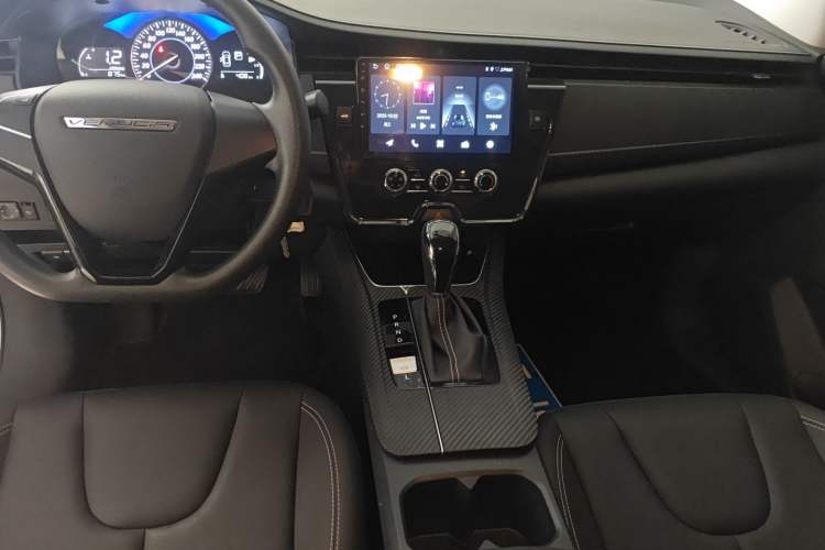 Used Venucia D60 2023 PLUS 1.6L XE CVT Trendy Edition