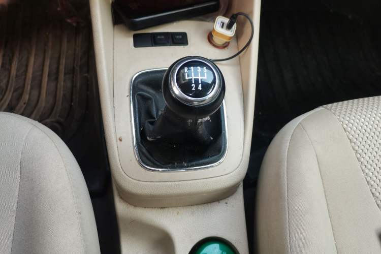 Used Volkswagen Bora 2012 1.6L Manual Fashion Edition