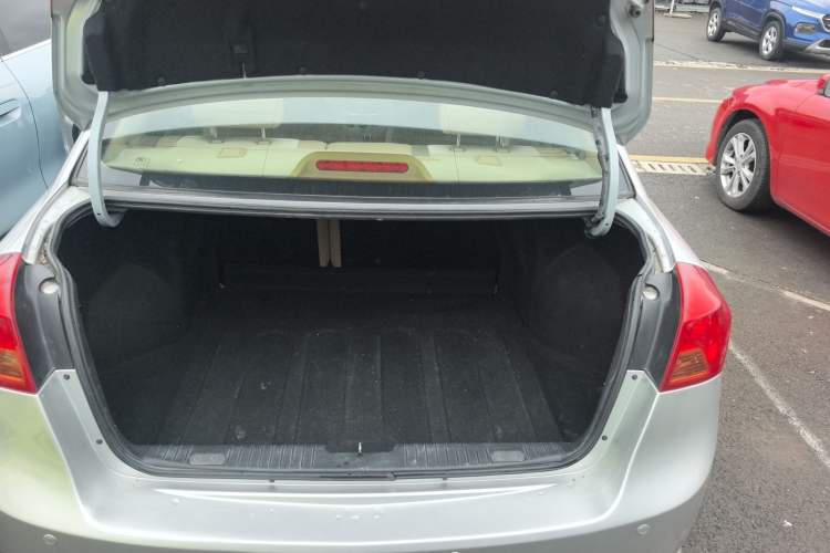 Used Buick Excelle 2013 1.5L Automatic Classic Model
