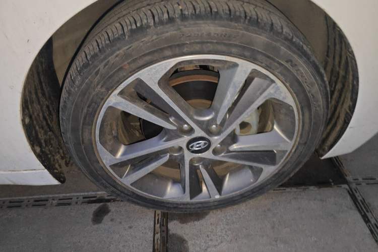 Used Hyundai Elantra (6th Generation / Lingdong) 2016 1.6L Automatic ZhiXuan – Elite Version
