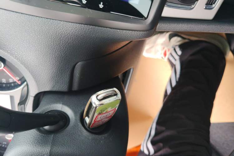 Used Volkswagen Polo 2016 1.6L Cross Polo Automatic Vehicle Key