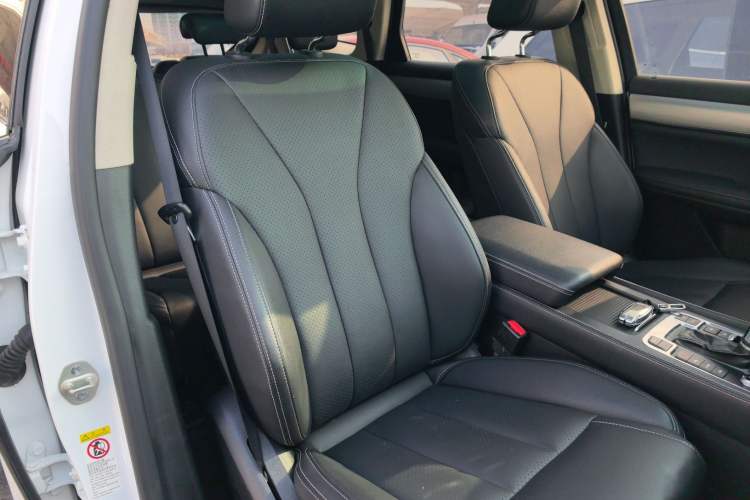 Used BYD Tang 2018 2.0T Automatic Smart Connect Prestige 7-Seater China V Standard