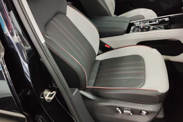 Used Volkswagen Teramont X 2024 380TSI Four-Wheel Drive Longxiang Edition Right Front Seat