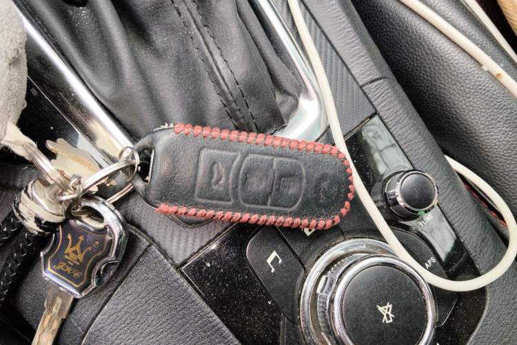 Used Mazda 3 Axela 2016 Sedan 1.5L Automatic Comfort Model