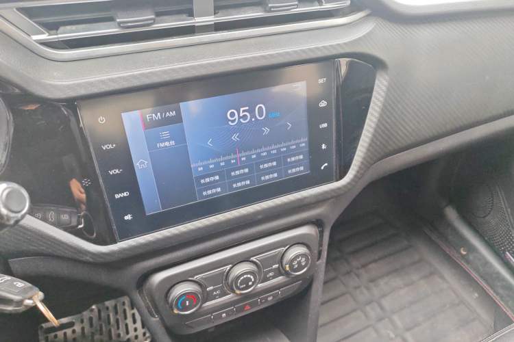 Used Chery Tiggo 3X 2018 1.5L Automatic Elite Edition Audio And AC Panel