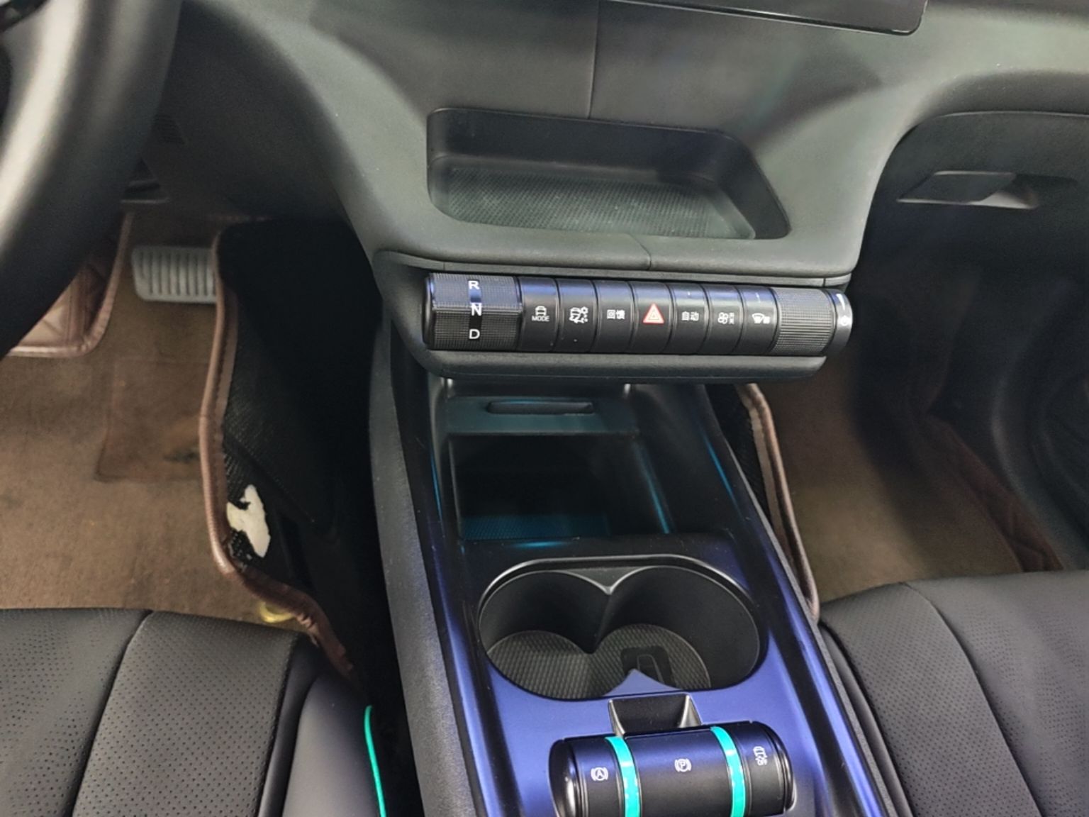 BYD Dolphin 2024 Honor Edition 401km Knight Edition — снимка 16