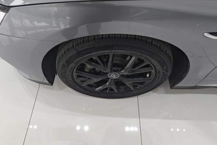 Used BYD Han 2023 DM-i Champion Edition 121KM Prestige Model