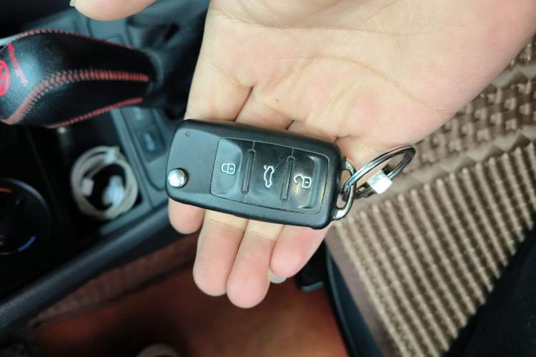 Used Volkswagen Lavida 2018 Classic 1.5L Automatic Fashion Edition China VI Standard
