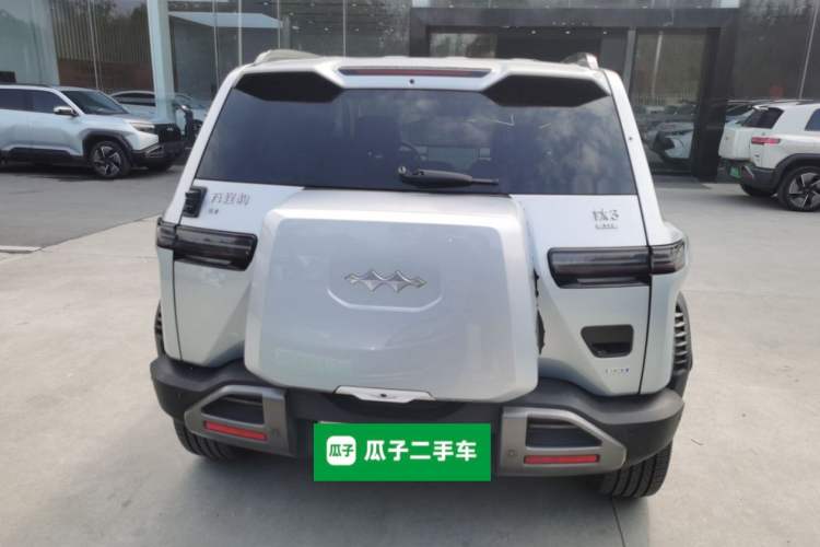 Used Formula Leopard Titanium 3 2025 501KM All-Wheel Drive Intelligent Driving Ultra Version
