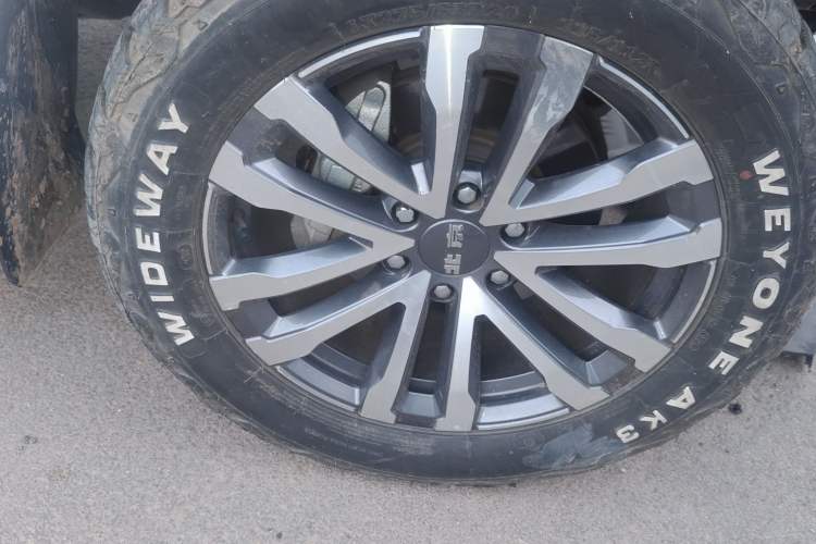 Used BAIC Off-Road BJ60 2022 2.0T Version 11 Five Seats Right Front Wheel Hub