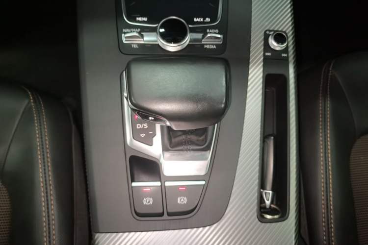 Used Audi Q5L 2018 45 TFSI Prestige Fashion Edition China V Emission Standard