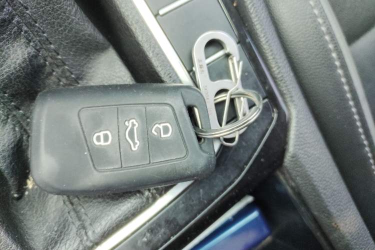 Used Volkswagen Sagitar 2022 280TSI DSG Flyover Edition Vehicle Key