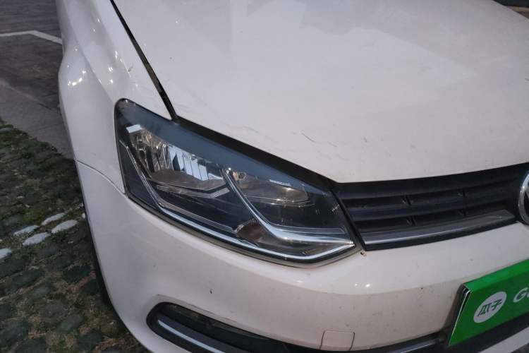 Used Volkswagen Polo 2016 1.6L Automatic Comfort Model Right Front Headlight