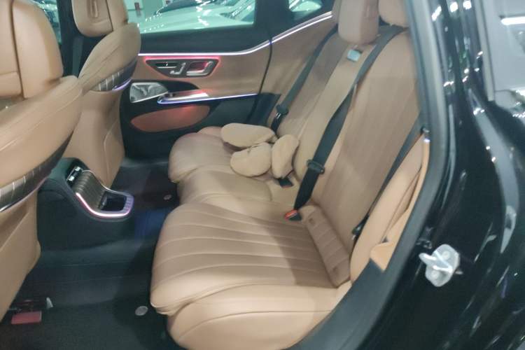 Used Mercedes-Benz E-Class 2025 E 300 L Luxury Model
