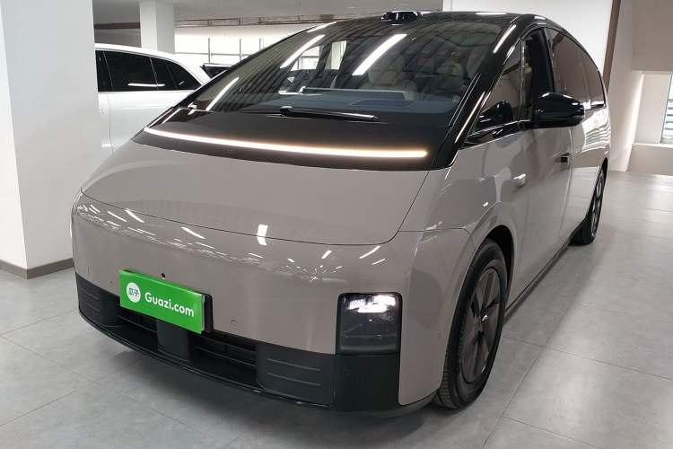 Used Li Auto MEGA 2025 Home Family Special Edition