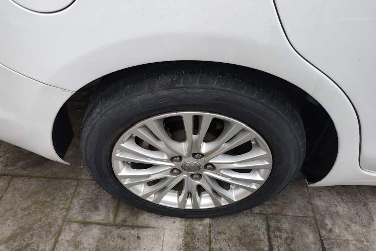 Used Buick GT 2015 15N Automatic Elite Version