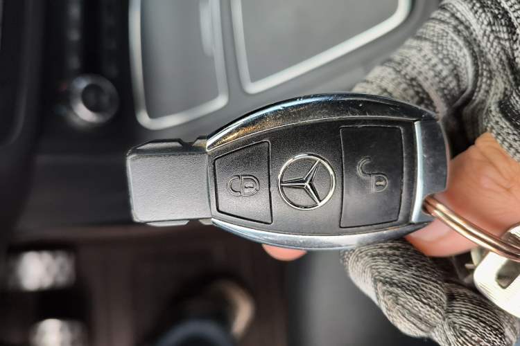 Used Mercedes-Benz B-Class 2015 B 200 Fashion Model Vehicle Key