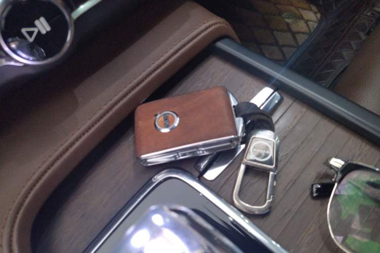 Used Volvo S90 2023 B5 Zhiyuan Luxury Edition