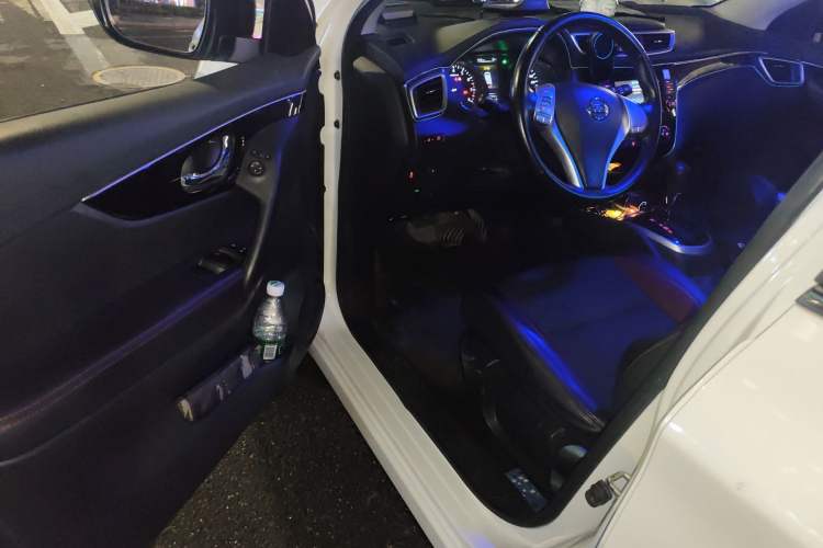 Used Nissan Qashqai 2017 2.0L CVT Luxury Edition China VI Standard Driver Seat