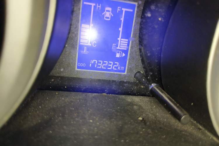 Used CHANGAN KAICHENG Ounuo S 2014 1.5L Base Version Odometer Close Up