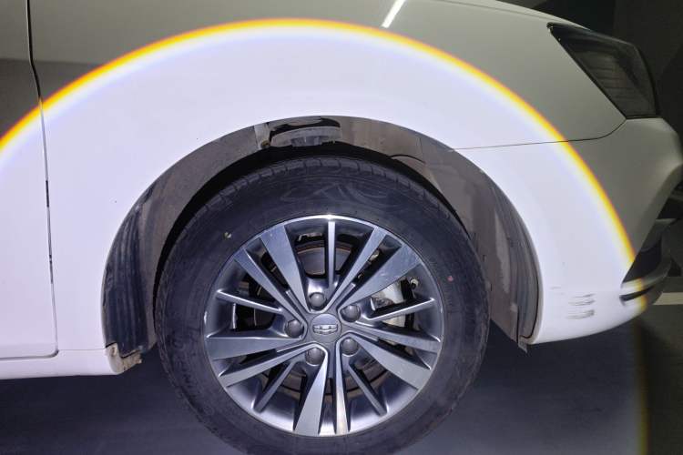 Used Geely Auto Emgrand 2018 1.5L Manual Upward Connect Edition Right Front Wheel Hub