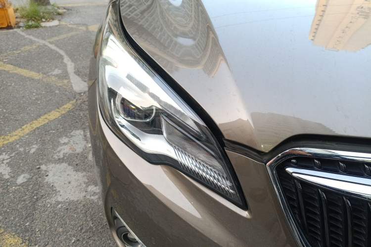 Used Buick Envision 2018 28T Four-Wheel Drive Luxury Model