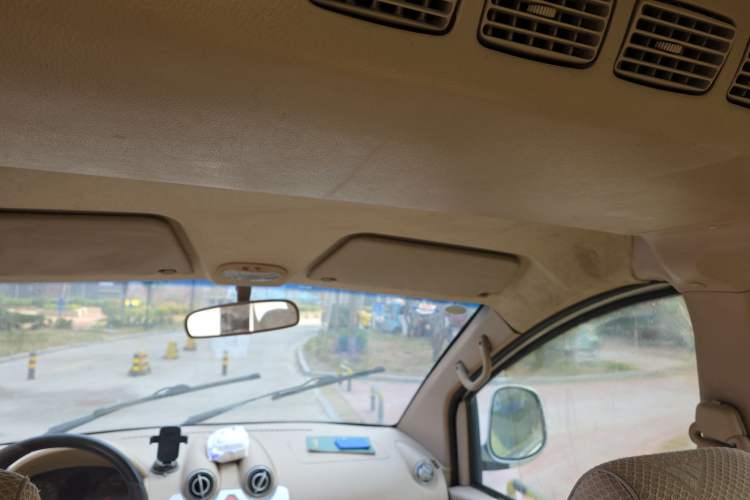 Used Karry Youya 2 2013 1.5L Standard Model
