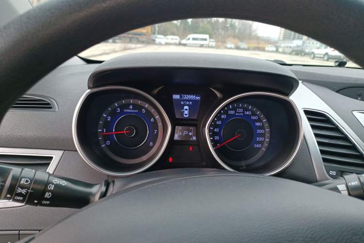 Used Hyundai Elantra (5th Generation / Langdong) 2016 1.6L Automatic Prestige Model