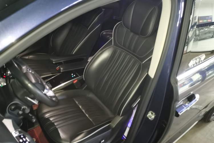 Used Roewe iMAX8 2021 400TGI Supreme Series Prestige Edition