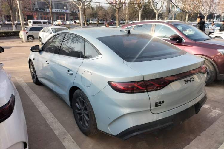 Used BYD Qin L 2025 DM-i Smart Drive 80KM Leading Model