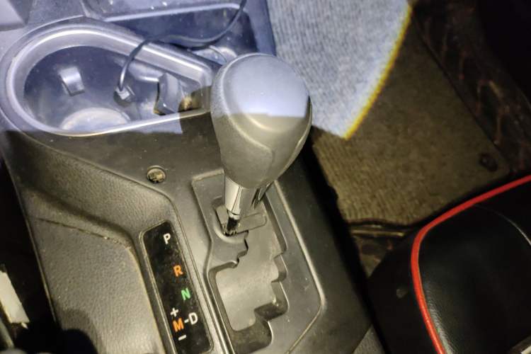 Used Toyota RAV4 2016 2.0L CVT Two-Wheel Drive Comfort Edition China V Standard
