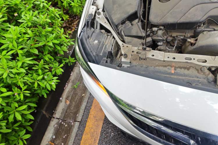 Used Buick Verano 2018 Sedan 15S Automatic Leading Model Right Front Headlight