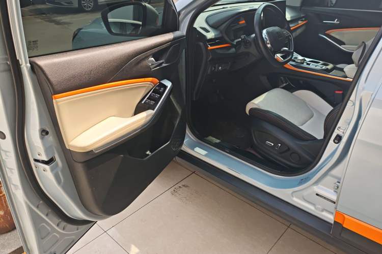 Used SOL X6 2022 1.5T DCT Trendy FUN Edition