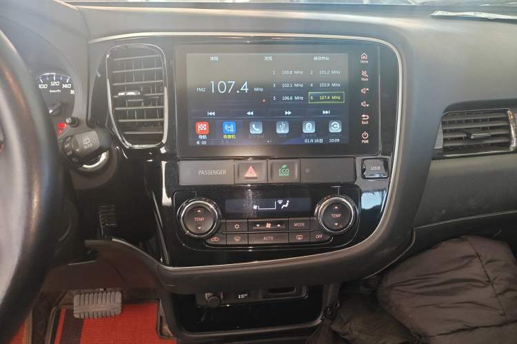 Used Mitsubishi Outlander 2019 2.4L 4x4 Zhi Xiang Edition 5 Seats China VI Standard