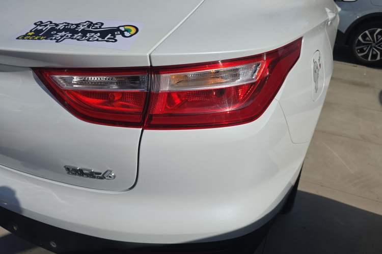 Used Baojun RC-6 2019 1.5T CVT Elite Version with 24-Hour Online Service Right Rear Taillight