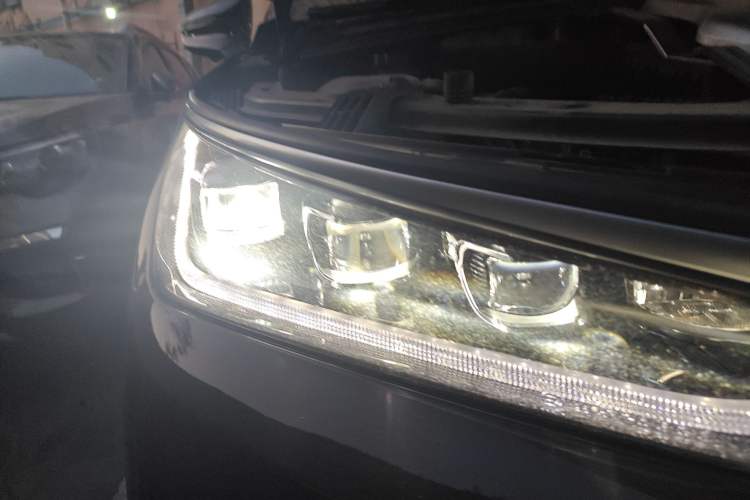 Used BYD Tang New Energy 2021 DM 2.0T Four-Wheel Drive High-Performance Flagship Model
