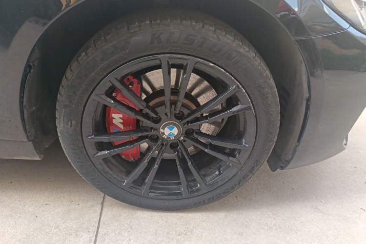 Used BMW 5 Series 2014 528Li Leading Model