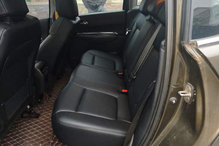 Used Peugeot 3008 2015 2.0L Automatic Classic Edition